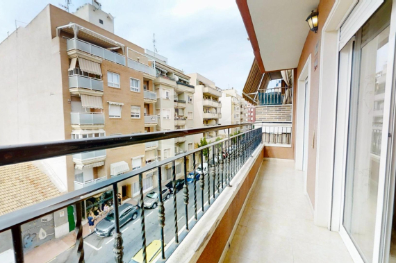 Apartment - Resale - TORREVIEJA - Centro