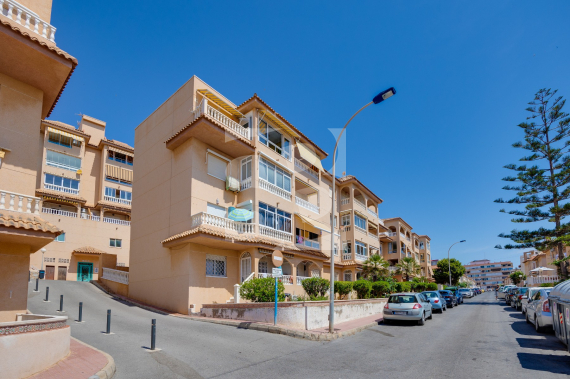 Apartment - Odsprzedaż - TORREVIEJA - 