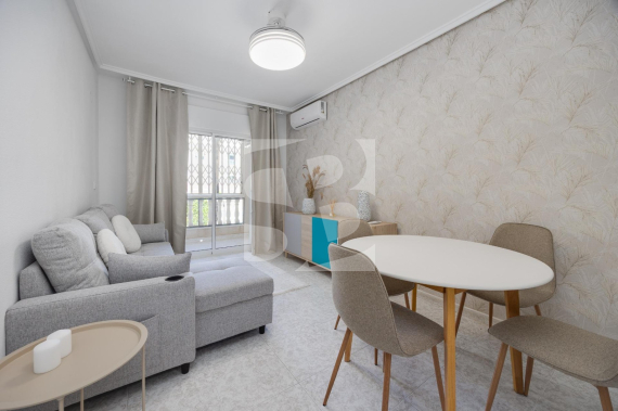 Apartamento - Segunda Mano - TORREVIEJA - Centro