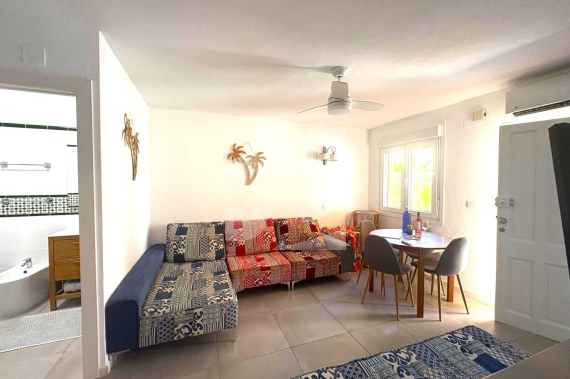 Row house - Resale - TORREVIEJA - Zona Carrefour