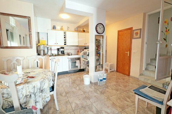 Смежный дом - Продажа - TORREVIEJA - Torretas