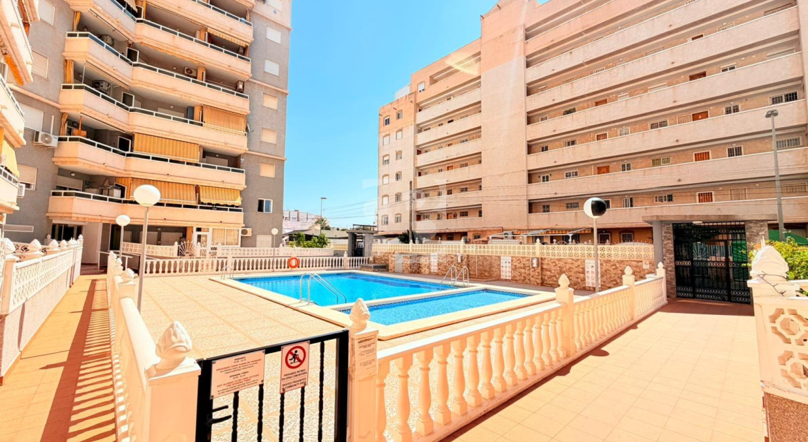 Apartamento · Segunda Mano TORREVIEJA · Nueva Torrevieja