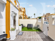 DOM RZĘDOWY · Odsprzedaż TORREVIEJA · Zona Carrefour