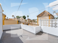 DOM RZĘDOWY · Odsprzedaż TORREVIEJA · Zona Carrefour