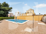 DOM RZĘDOWY · Odsprzedaż TORREVIEJA · Zona Carrefour