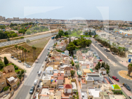 DOM RZĘDOWY · Odsprzedaż TORREVIEJA · Zona Carrefour