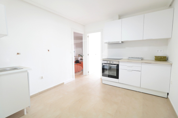 Апартамент - Продажа - TORREVIEJA - Centro