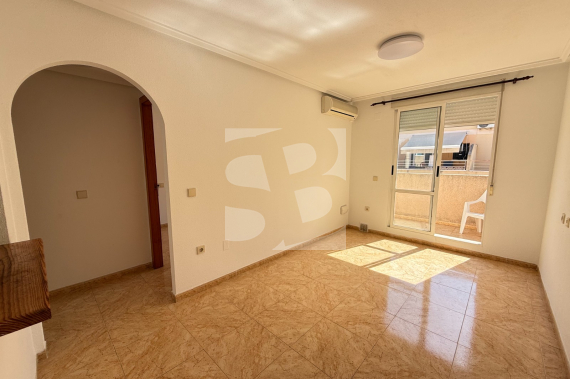Апартамент - Продажа - TORREVIEJA - Centro