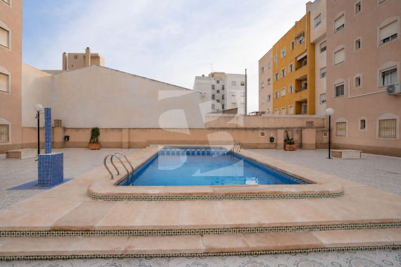 Апартамент - Продажа - TORREVIEJA - Centro