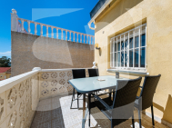 Chalet · La Revente ALICANTE · Urb. La Marina