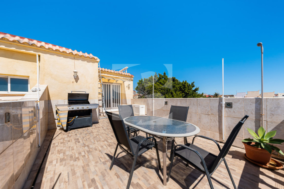 Chalet - Resale - ALICANTE - La Marina