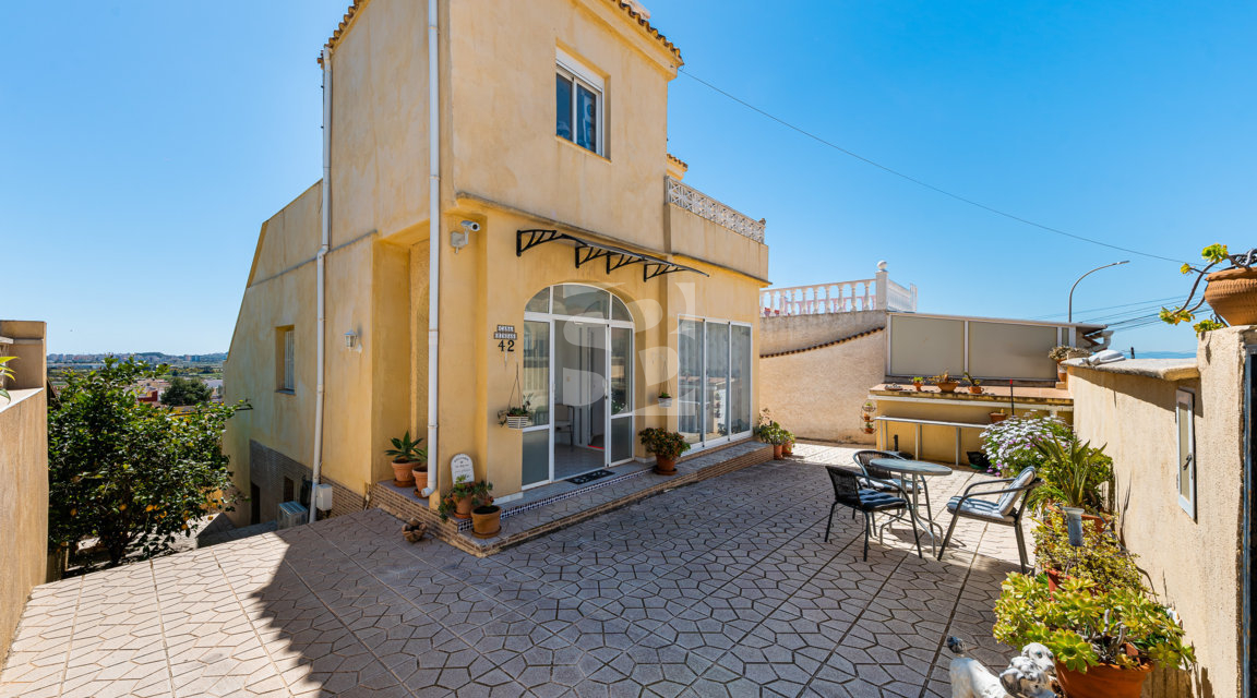Chalet · Odsprzedaż ALICANTE · La Marina