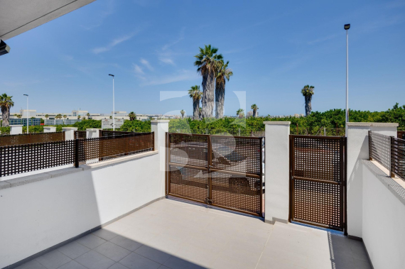 Row house - Resale - TORREVIEJA - Los Balcones
