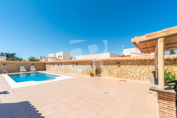 Villa - Resale - TORREVIEJA - Carrefour Area