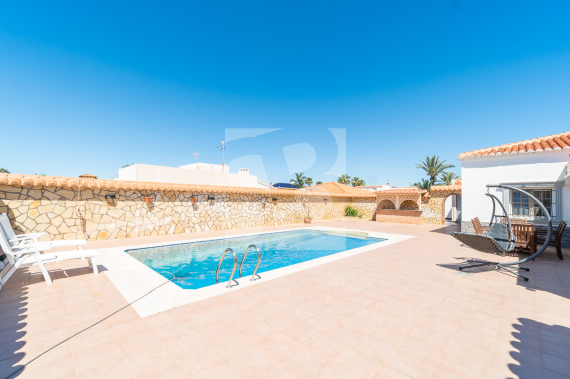 Villa - Resale - TORREVIEJA - Carrefour Area