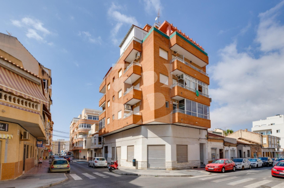 Apartment - Resale - TORREVIEJA - Center