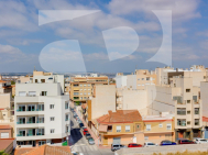 Apartment · Resale TORREVIEJA · Center