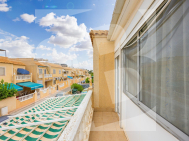Row house · Resale TORREVIEJA · Zona Carrefour