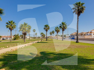 Row house · Resale TORREVIEJA · Carrefour Area