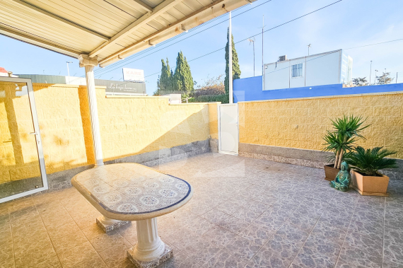 DOM RZĘDOWY - Odsprzedaż - Calpe - Cucarres