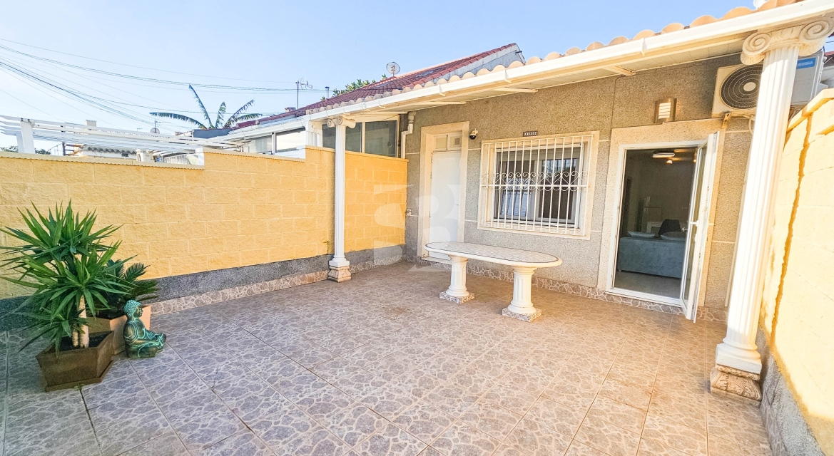 DOM RZĘDOWY · Odsprzedaż Calpe · Cucarres