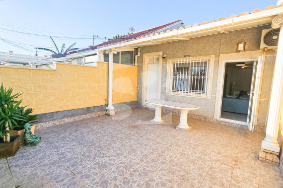 DOM RZĘDOWY - Odsprzedaż - Calpe - Cucarres