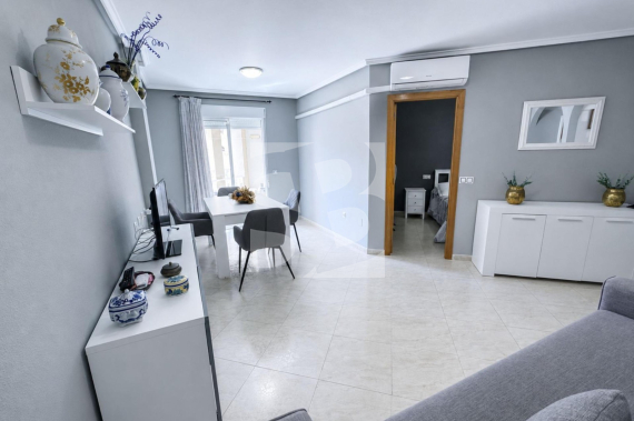 Апартамент - Продажа - TORREVIEJA - Centro