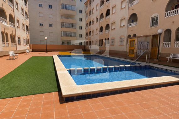Апартамент - Продажа - TORREVIEJA - Centro