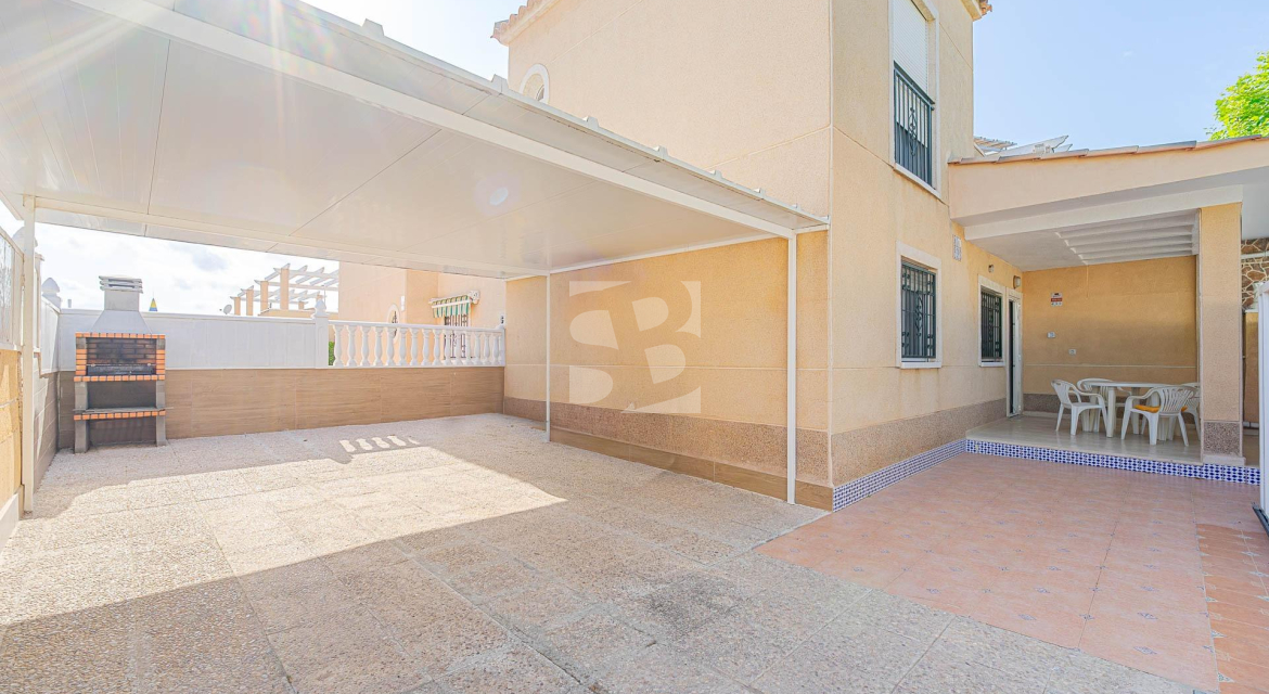 Bungalow · Segunda Mano TORREVIEJA · Zona Carrefour
