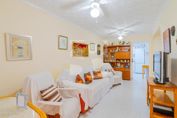 Row house - Resale - TORREVIEJA - Zona Carrefour