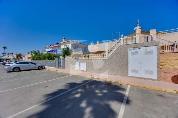 Bungalow - Segunda Mano - TORREVIEJA - Zona Carrefour