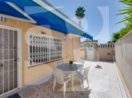 Bungalow · Resale TORREVIEJA · Zona Carrefour