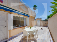 Bungalow · Resale TORREVIEJA · Zona Carrefour