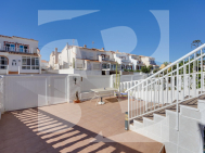 Row house · Resale TORREVIEJA · Zona Carrefour