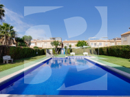 Bungalow · Resale TORREVIEJA · Zona Carrefour
