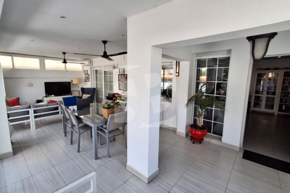 Смежный дом - Продажа - TORREVIEJA - Zona Carrefour