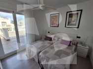 Row house · Resale TORREVIEJA · Zona Carrefour