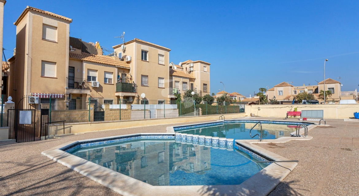 Bungalow · Resale TORREVIEJA · Zona Carrefour