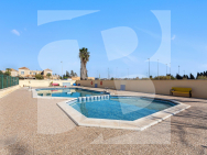 Bungalow · Resale TORREVIEJA · Zona Carrefour