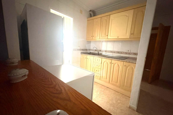 Апартамент - Продажа - TORREVIEJA -  Центр