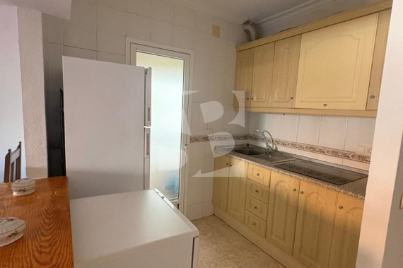 Апартамент - Продажа - TORREVIEJA -  Центр