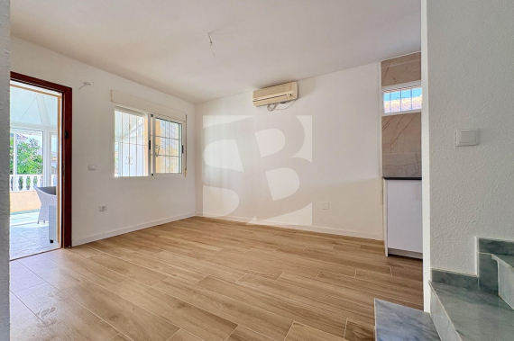 Row house - Resale - TORREVIEJA - Los Balcones