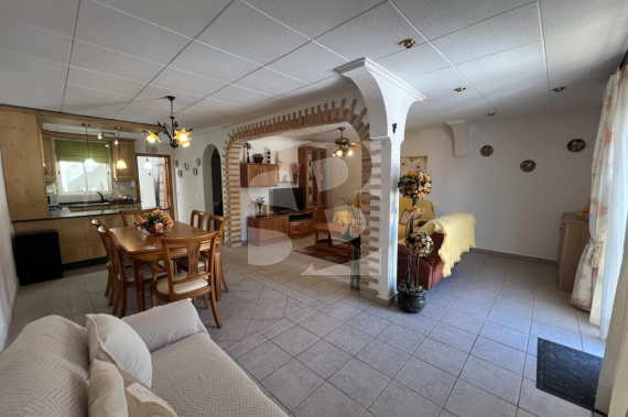 Row house - Resale - TORREVIEJA - Zona Carrefour