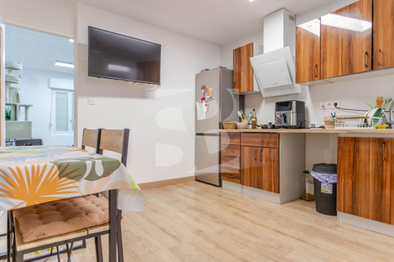Апартамент - Продажа - Torrevieja Centro - Torrevieja