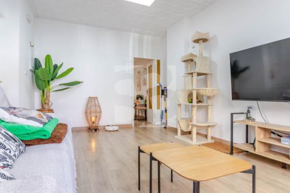 Апартамент - Продажа - Torrevieja Centro - Torrevieja