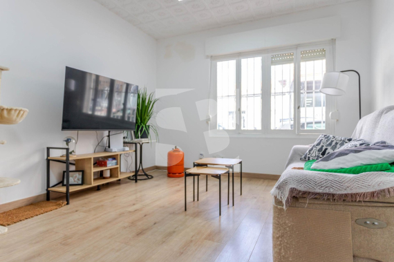 Апартамент - Продажа - Torrevieja Centro - Torrevieja