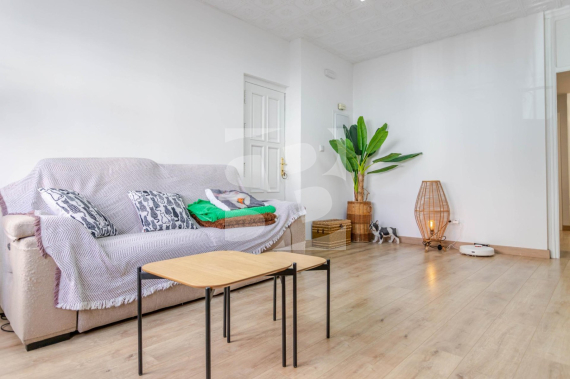Апартамент - Продажа - Torrevieja Centro - Torrevieja