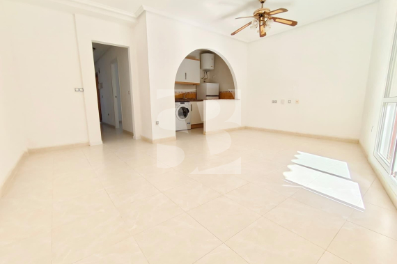 DOM RZĘDOWY - Odsprzedaż - TORREVIEJA - 