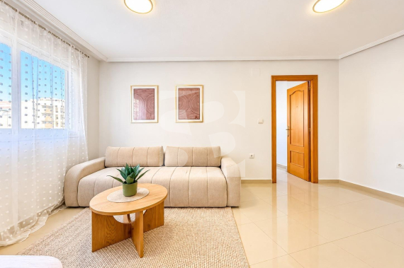Apartment - Odsprzedaż - TORREVIEJA - Centro