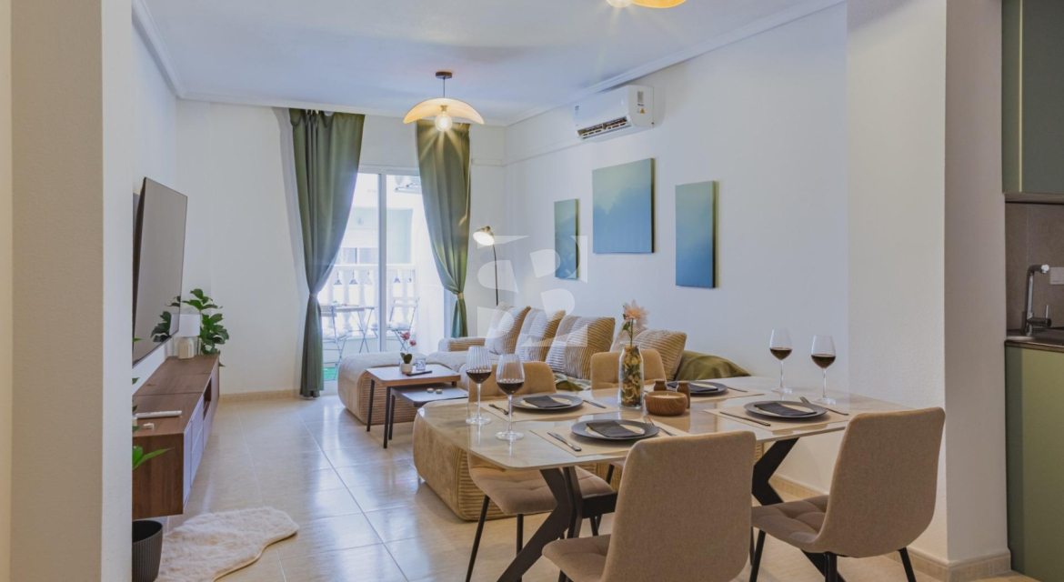Apartment · Resale TORREVIEJA · Centro